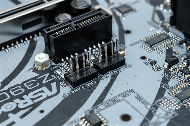 Cut the hyperthreading! Intel i7-9700K in-depth evaluation: drawing R7 is just too expensive.