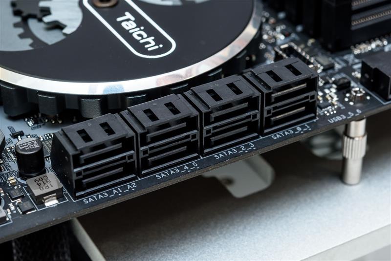 Cut the hyperthreading! Intel i7-9700K in-depth evaluation: drawing R7 is just too expensive.