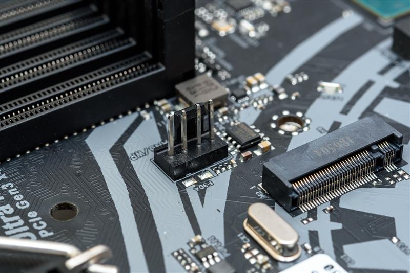Cut the hyperthreading! Intel i7-9700K in-depth evaluation: drawing R7 is just too expensive.