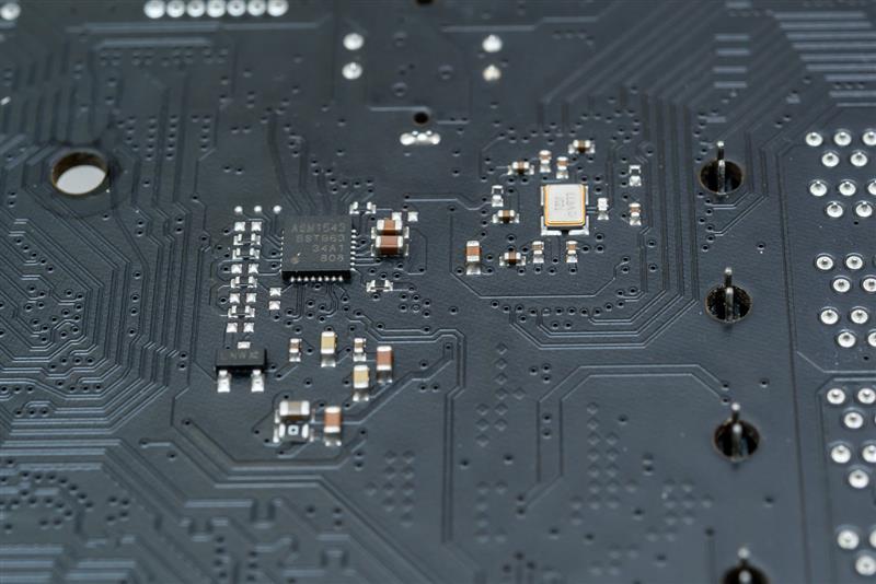 Cut the hyperthreading! Intel i7-9700K in-depth evaluation: drawing R7 is just too expensive.
