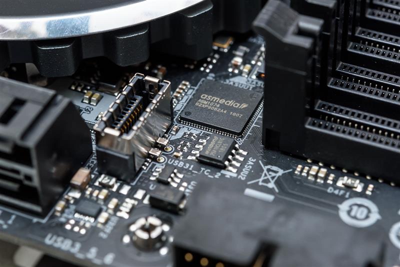 Cut the hyperthreading! Intel i7-9700K in-depth evaluation: drawing R7 is just too expensive.