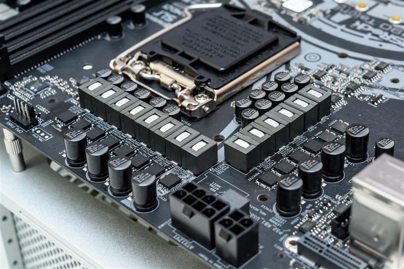 Cut the hyperthreading! Intel i7-9700K in-depth evaluation: drawing R7 is just too expensive.
