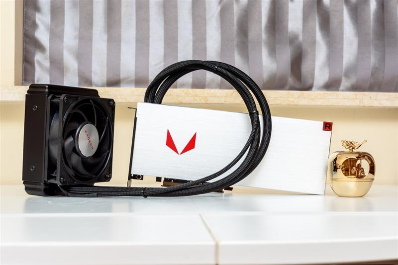 Cut the hyperthreading! Intel i7-9700K in-depth evaluation: drawing R7 is just too expensive.