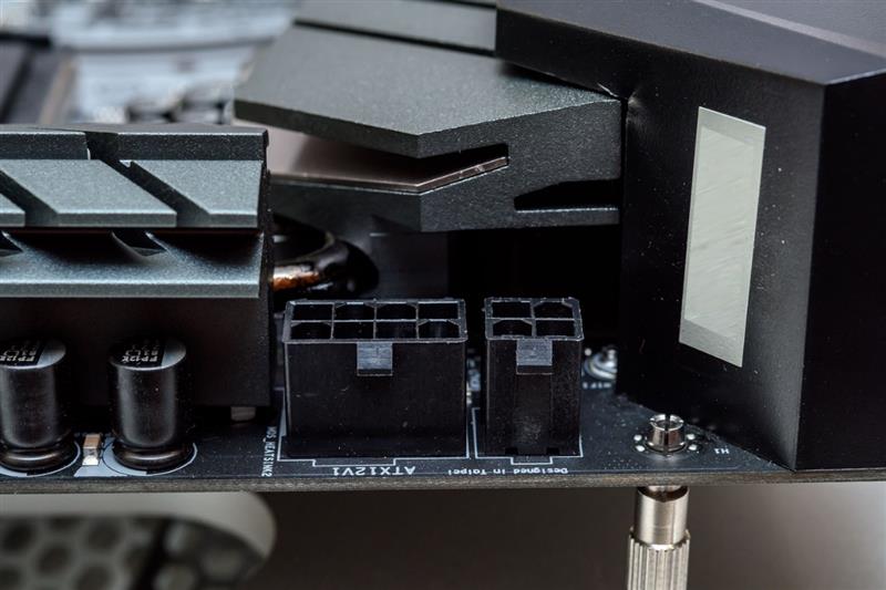 Cut the hyperthreading! Intel i7-9700K in-depth evaluation: drawing R7 is just too expensive.